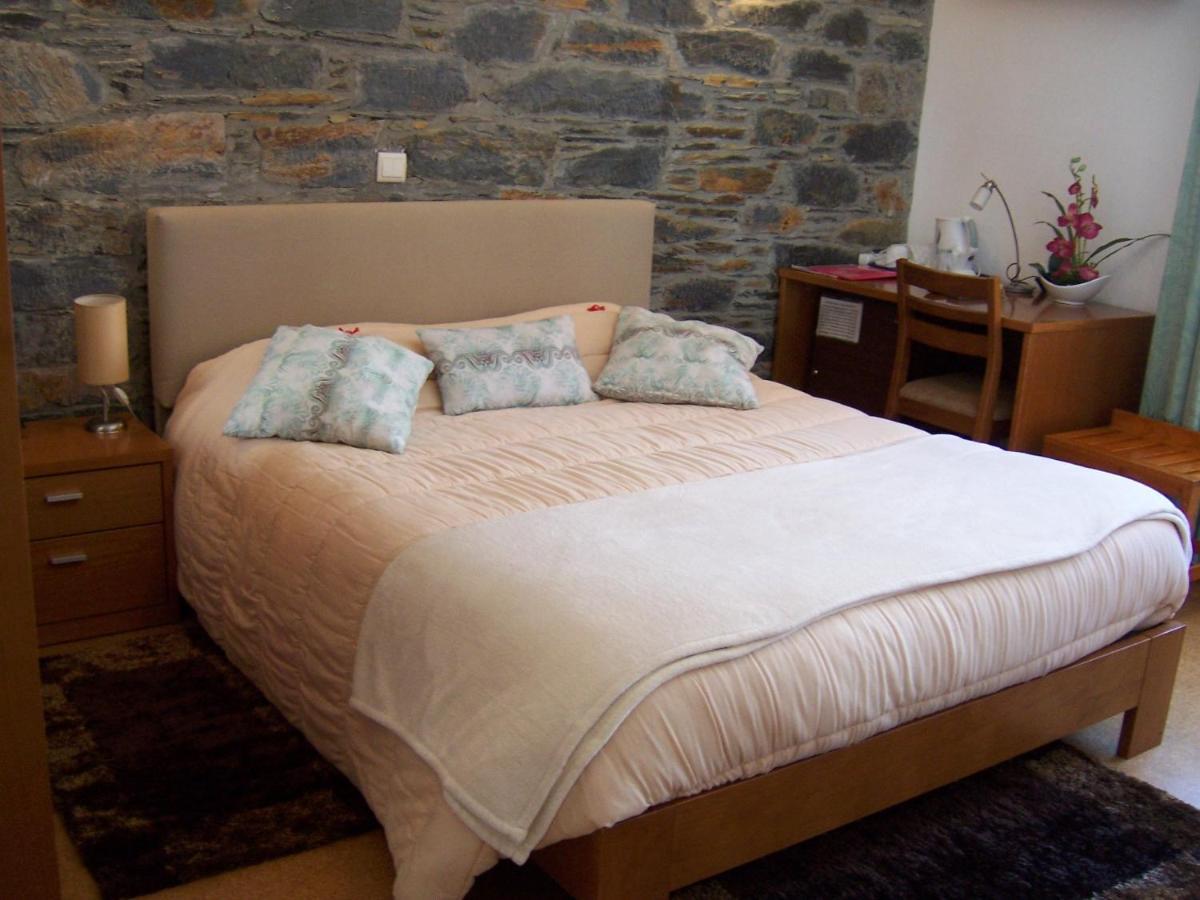 Hotel Santa Apolonia Bragança Buitenkant foto